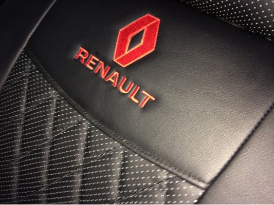 Авточехлы на Renault Megan 2 SD