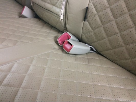 Авточехлы на Toyota Prius Авточехлы на Toyota Prius