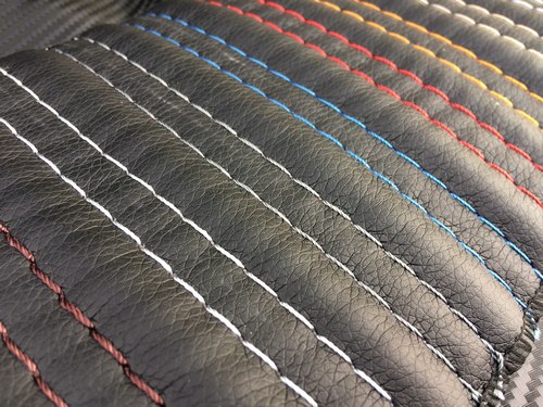 Варианты прострочек и цветов нитей авточехлов Dress4car Варианты прострочек и цветов нитей авточехлов Dress4car